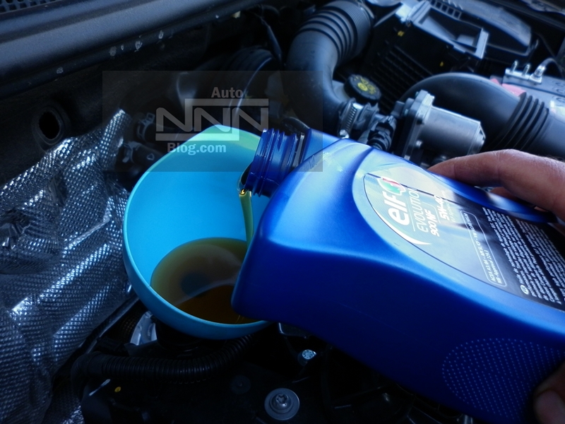 Cum schimbam filtrul si uleiul de motor la Dacia Logan II 1.0 Sce. P5JPG